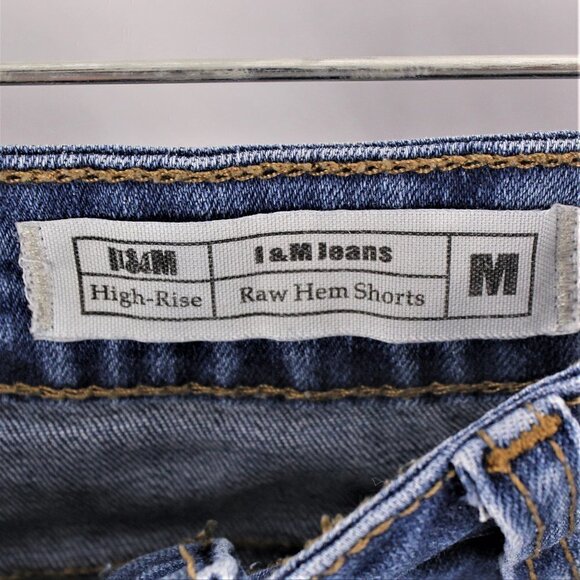 H&M Women High Rise Shorts Size M - Picture 2 of 4